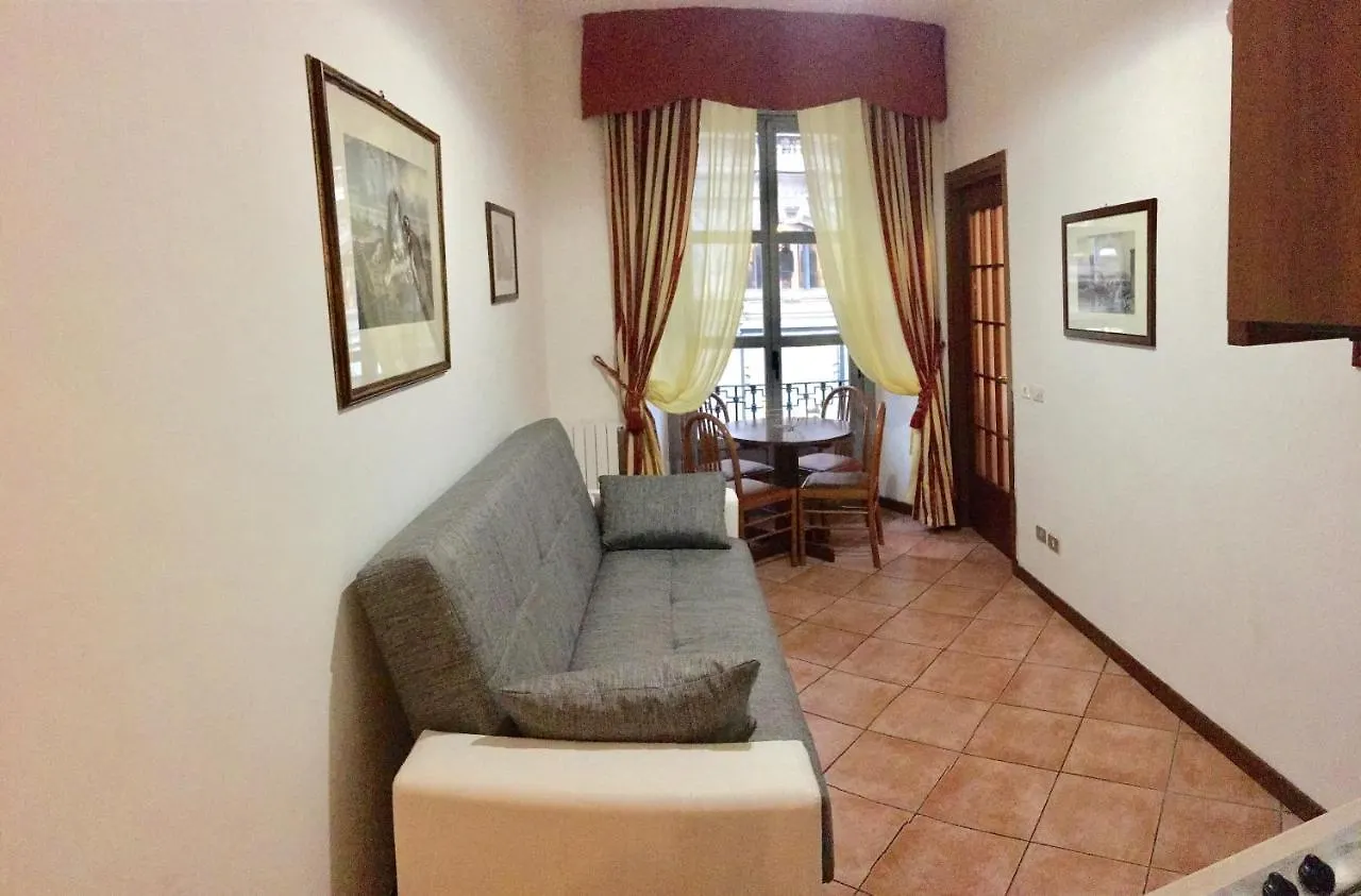 Big Apartment In Piazza Duomo Mediolan Włochy