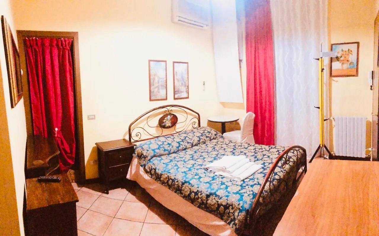 Big Apartment In Piazza Duomo Mediolan Włochy