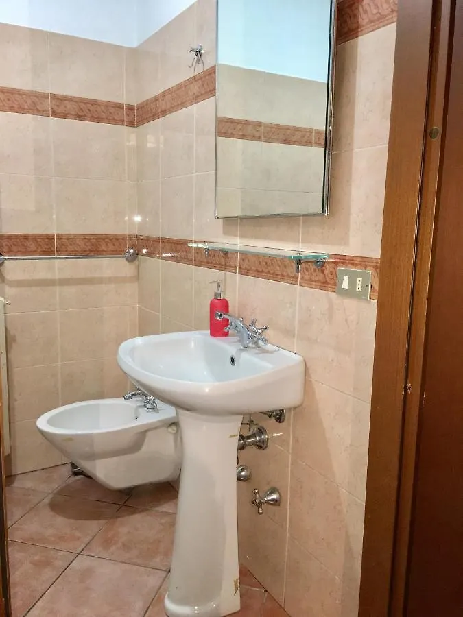 Big Apartment In Piazza Duomo Mediolan