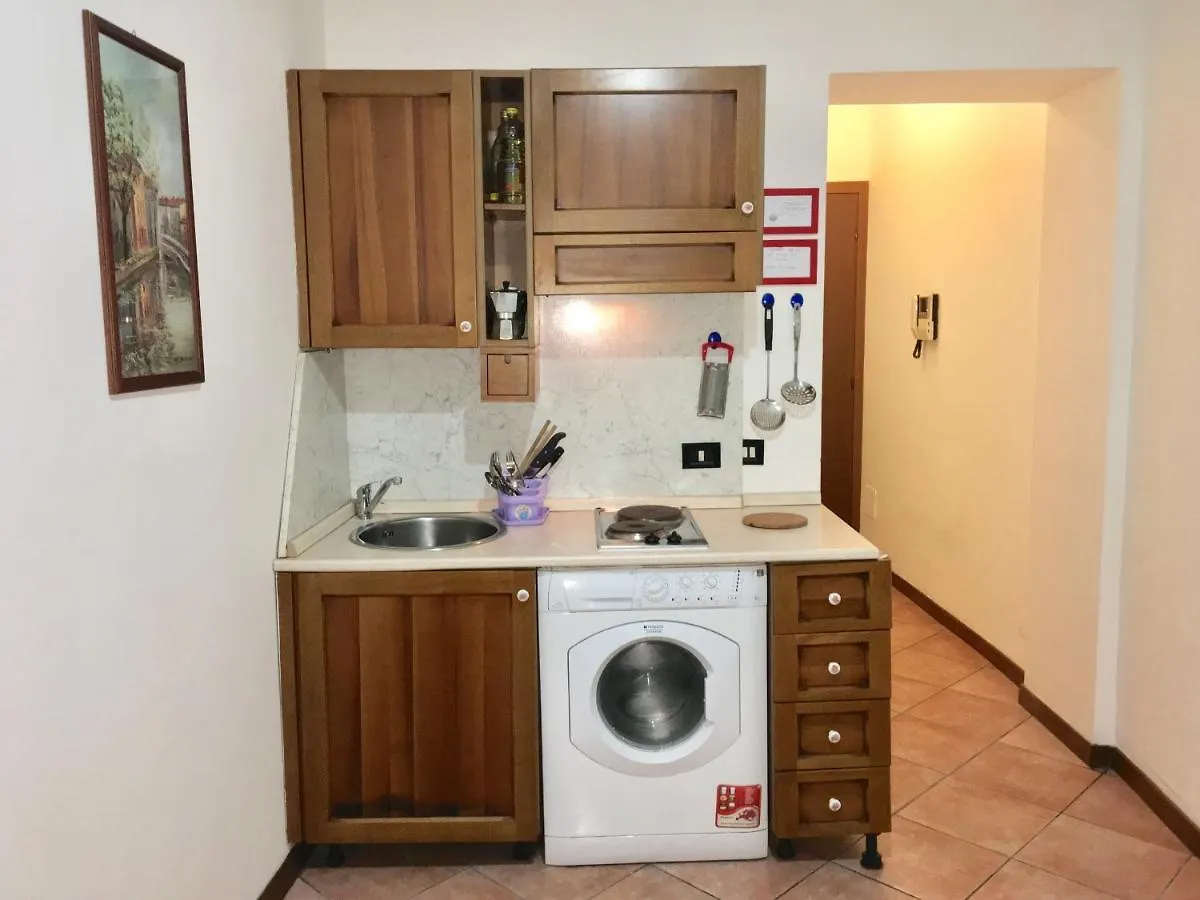 Big Apartment In Piazza Duomo Milan 0*,