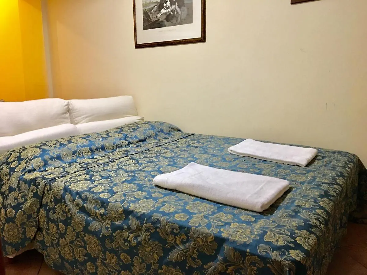 Big Apartment In Piazza Duomo Milan